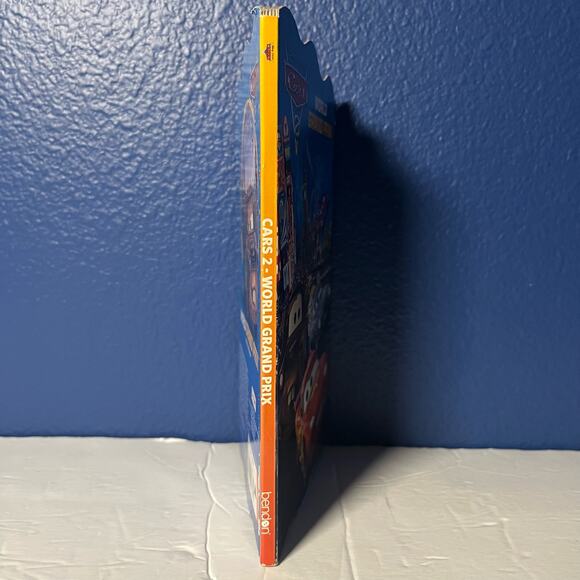 Cars 2 - World Grand Prix Board book - Picture 3 of 6